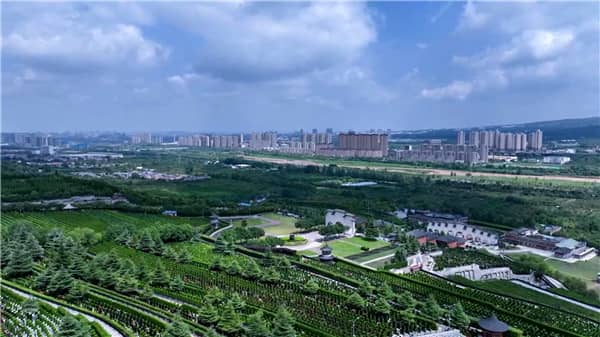 西安霸陵墓園有哪些特色?
