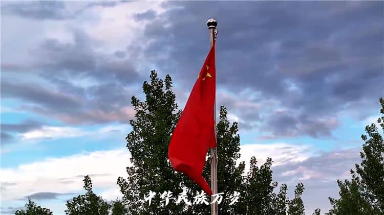 西安霸陵墓園地形獨(dú)特，環(huán)境優(yōu)美