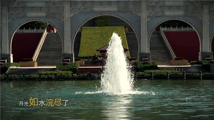 西安霸陵墓園新區的墓型設計有何特點？
