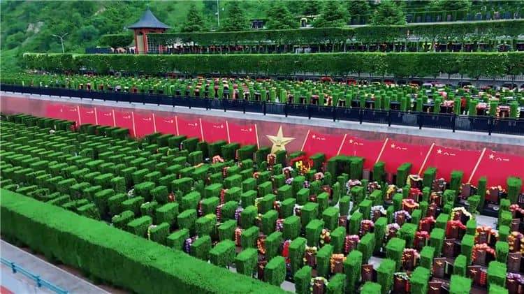 霸陵墓園和白鹿原公墓在服務(wù)和墓型選擇上有何不同？