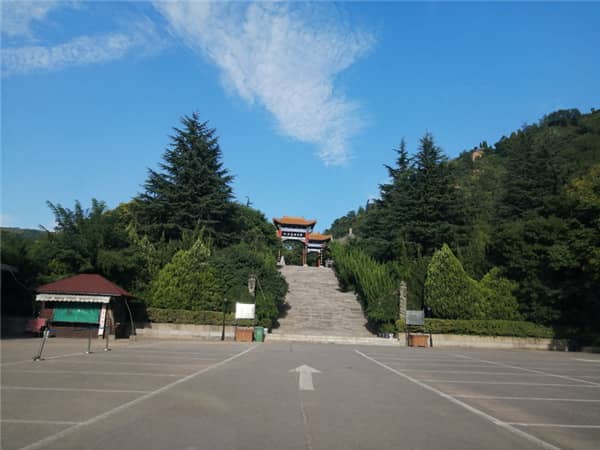 西安離高橋墓園有多遠(yuǎn)