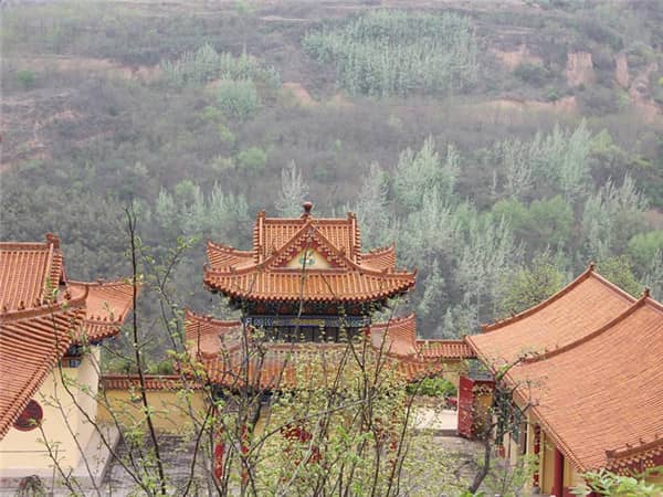 西安公墓:緬懷先人之地